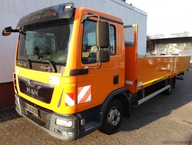 Furgone pick-up MAN TGL 8.220  AC