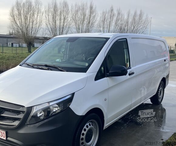 Long box truck Mercedes-Benz vito 119 cdi