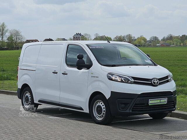 Camioneta familiar de techo alto TOYOTA PRO-ACE 2.0 75 kWh snelladen