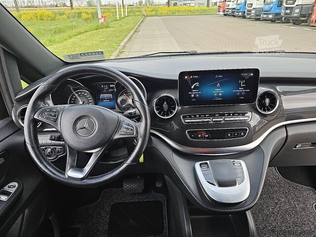 Personenvervoer MERCEDES-BENZ EQV 300 5 + 2 Zits Rolstoel!