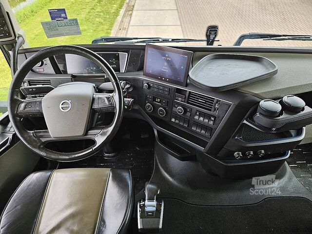 Standart-SZM VOLVO FH 500 6X4 RETARDER WB340