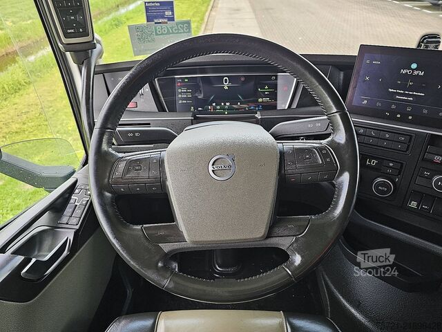 Standart-SZM VOLVO FH 500 6X4 RETARDER WB340