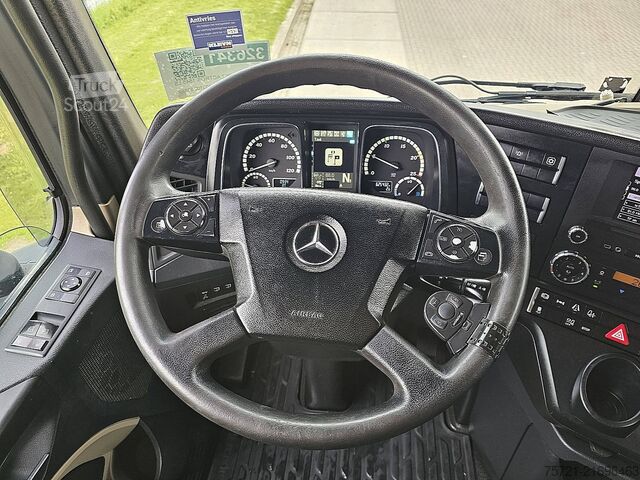 Standaard trekker MERCEDES-BENZ ACTROS 1845 LS