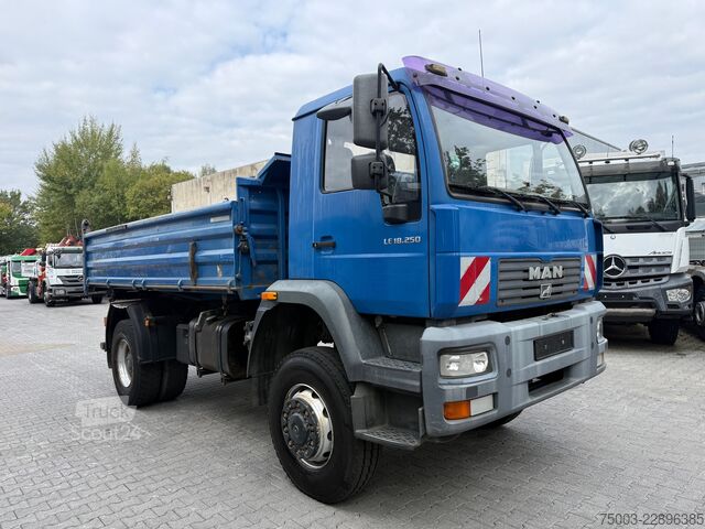 Trīspusējs kravas pašizgāzējs MAN LE 18.250 4X4 BB Meiller
