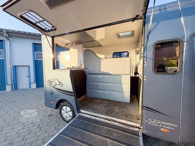 Boskapstransportör Opel Pferdetransporter 5 Sitzer Automatik