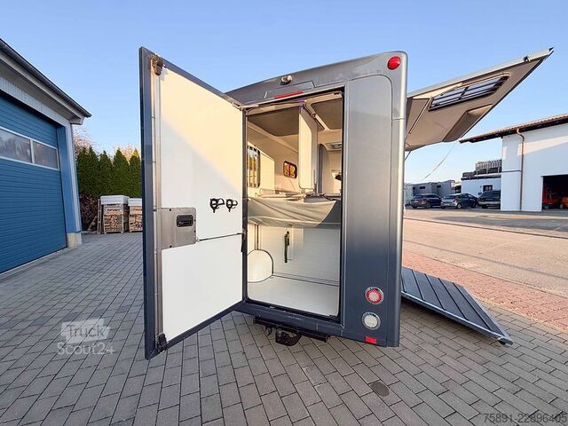 Boskapstransportör Opel Pferdetransporter 5 Sitzer Automatik