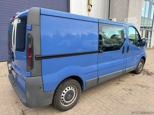 سيارة أجرة مزدوجة Opel Vivaro **5 SEATS-BELGIAN ORIGINE**