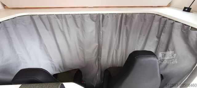 Alkovhusbil SUNLIGHT A 70 180 PS,Autom.,4,4t Maxi,Mj.26