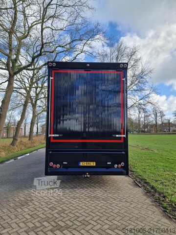Zirgu transports Renault T Occasion paardenvrachtwagen 5 paarden, 10.144...