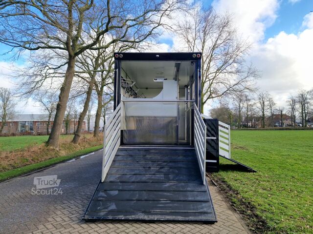 Zirgu transports Renault T Occasion paardenvrachtwagen 5 paarden, 10.144...