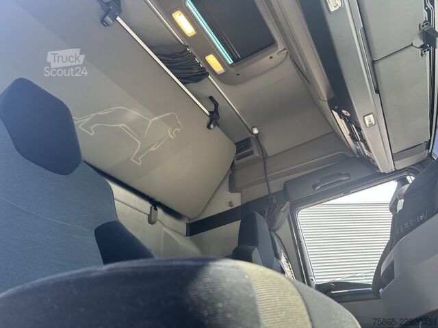 Standard-SZM Man TGX 18.470 GX / 264 dkm / Retarder / 2 Tanks / ...