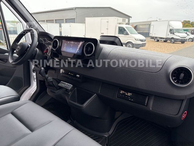 Koelwagen met geïsoleerde laadbak MERCEDES-BENZ Sprinter 517 43 5,5t TK KOFFER LBW 8EPA AHK TEMP