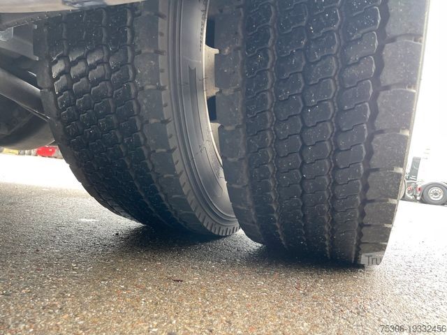 Yüksek hacimli çekici DAF FT XF 530 SSC LD