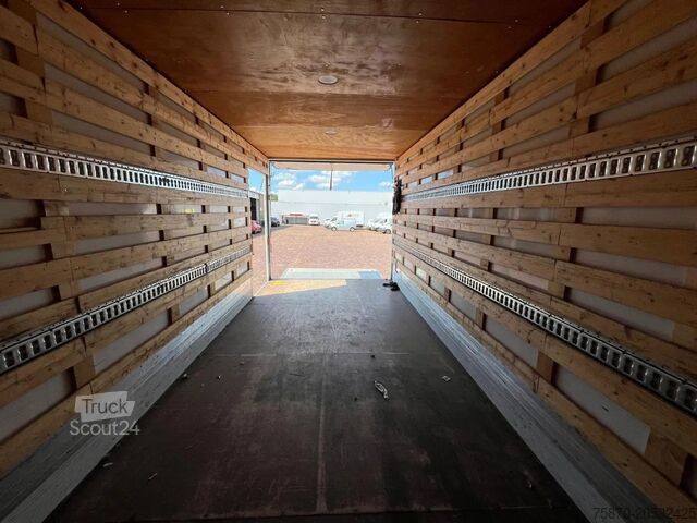 βαλίτσα Mercedes-Benz Atego 916