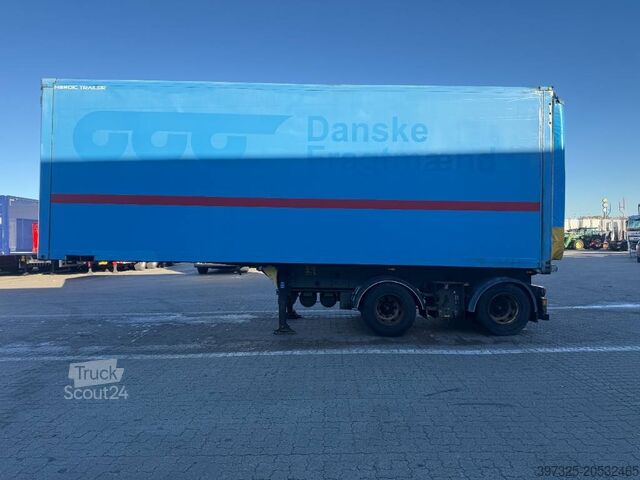 Чемодан Nordic Trailer Drawbar trailer / Zwischenauflieger / Linktrailer