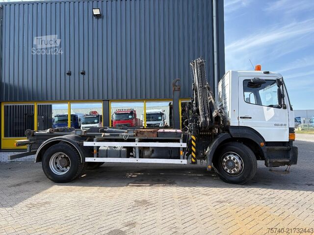 Autogru Mercedes-Benz ATEGO 1823 + HIAB-102-S 2 + HAAK SYSTEEM