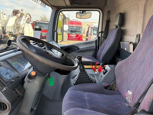 Autogru Mercedes-Benz ATEGO 1823 + HIAB-102-S 2 + HAAK SYSTEEM