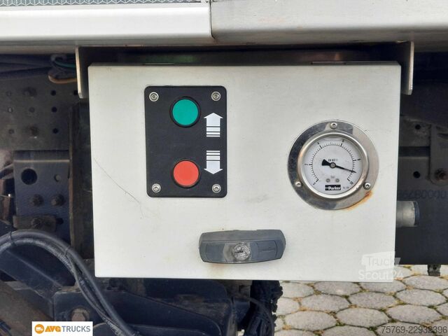Kühlkoffer-LKW SCANIA P 360 6X2*4 TK-Koffer 9,10 m LBW 2t Lenkachse