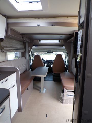 Półzintegrowany kamper BÜRSTNER Lyseo TD 684 G Harmony Line, SAT/TV, Markise