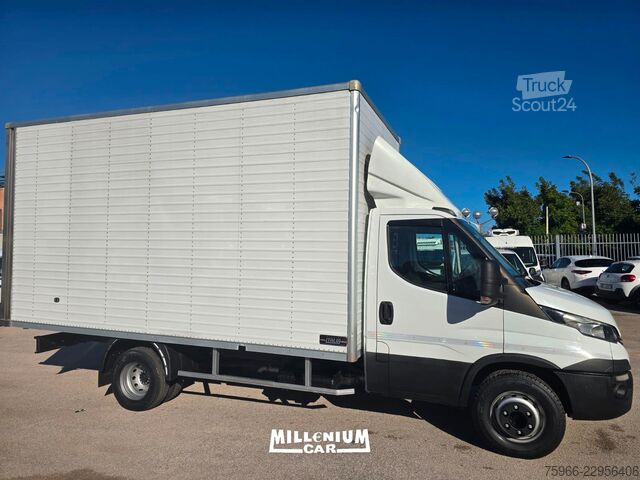 Fourgon tôlé IVECO DAILY 60-15 FURGONE 4,90 (2018)