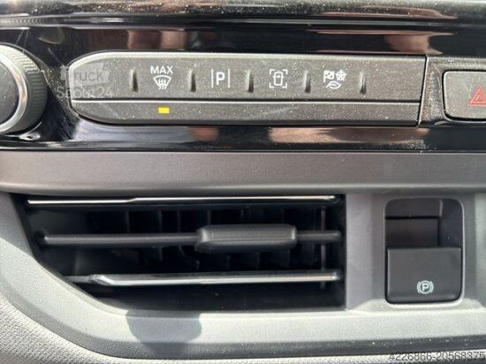 Autorulotă FORD TOURNEO CUSTOM 2.0   320 L1 NUGGET TITANIUM