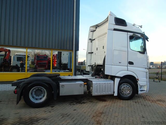 Standaard-SZM Mercedes-Benz Actros 1942 + EURO 6