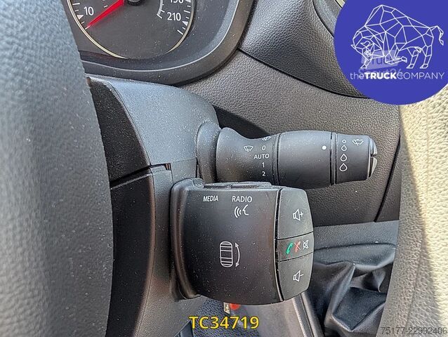 Renault Master 2.3 DCI furgone cassonato con sponda idraulica Renault Master 2.3 DCI KOFFER MET LAADBRUG