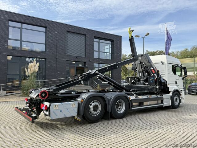 MAN TGS 26.520 TGS 26.520 LL 6x2 Hiab 228-4 kran MultiLif 20s56 MAN TGS 26.520 TGS 26.520 LL 6x2 Hiab 228-4 Kran Mu...