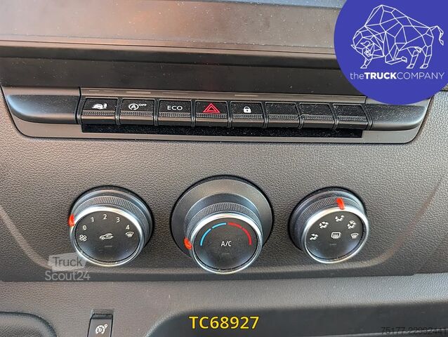 Renault Master 2.3 DCI KAMION S BOX NADGRADNJO IN DVIGALNO PLOŠČO Renault Master 2.3 DCI KOFFER MET LAADBRUG