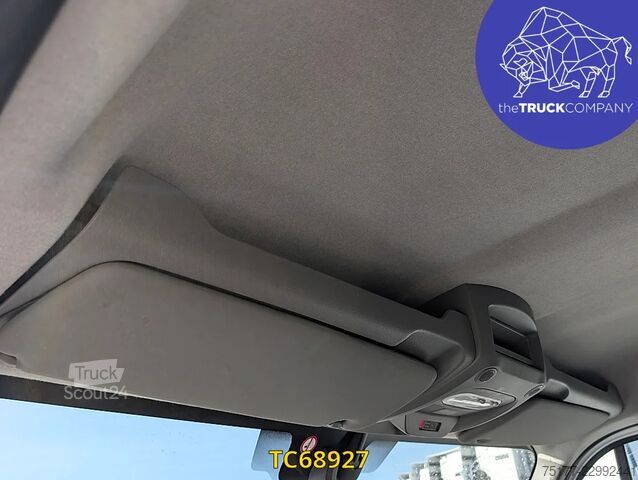 Renault Master 2.3 DCI KAMION S BOX NADGRADNJO IN DVIGALNO PLOŠČO Renault Master 2.3 DCI KOFFER MET LAADBRUG