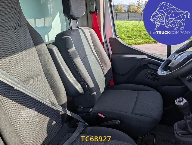 Renault Master 2.3 DCI KAMION S BOX NADGRADNJO IN DVIGALNO PLOŠČO Renault Master 2.3 DCI KOFFER MET LAADBRUG
