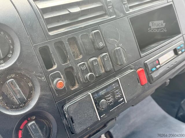 Système de bras à crochet Mercedes-Benz ATEGO 2528 6x2 HAAK + KRAAN