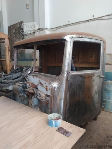 Minibus  Berna Adler mit Frech Hoch Sissach Aufbau Cabrio