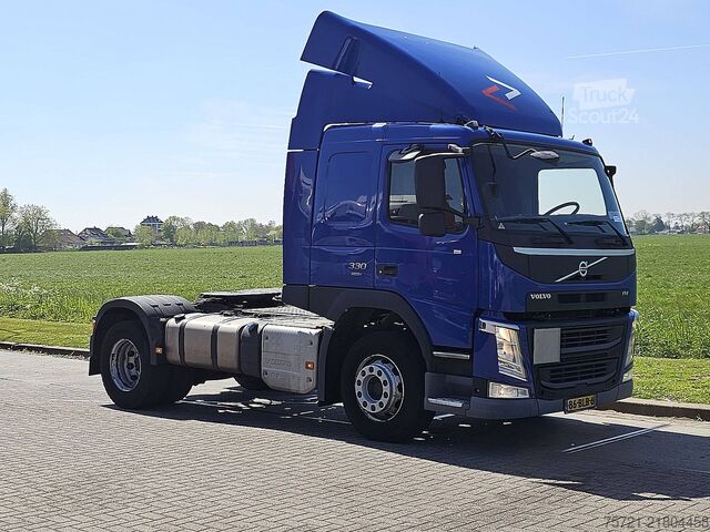 Standard-SZM VOLVO FM 330 SLEEPERCAB NL-TRUCK
