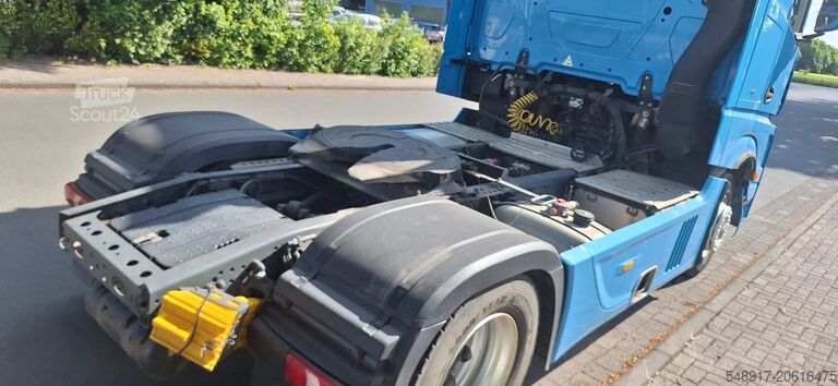 Mercedes-Benz 1845 SZM Mega Spacs Vollausst truck tractor Mercedes-Benz 1845 SZM Mega Spacs Vollausst