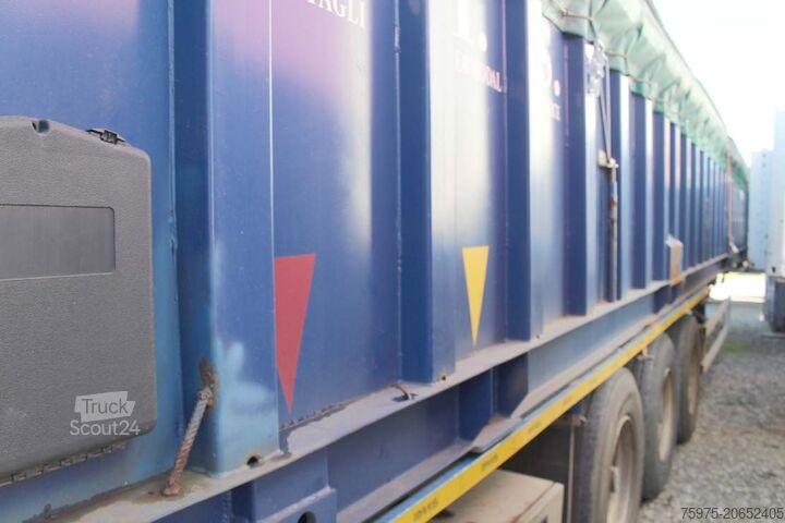 Poluprikolica sa pomičnim sandukom acerbi semirimorchio portacontainer e casse 45