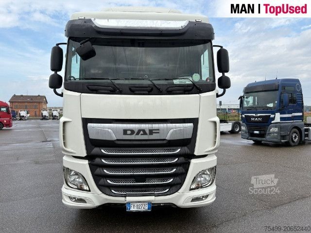 Standardowy ciągnik siodłowy DAF FT 480 SLH