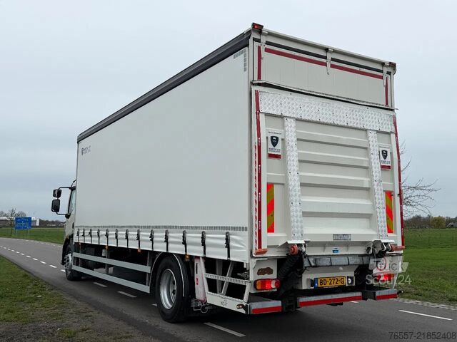 انزلاق القماش المشمع Volvo FL FL250.18 Schuifzeil Bakwagen met Laadklep