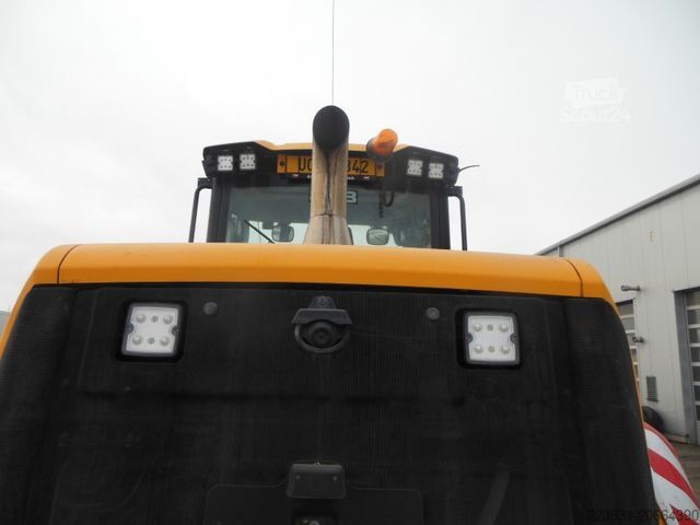 Ratinis krautuvas JCB 427 AGT4F