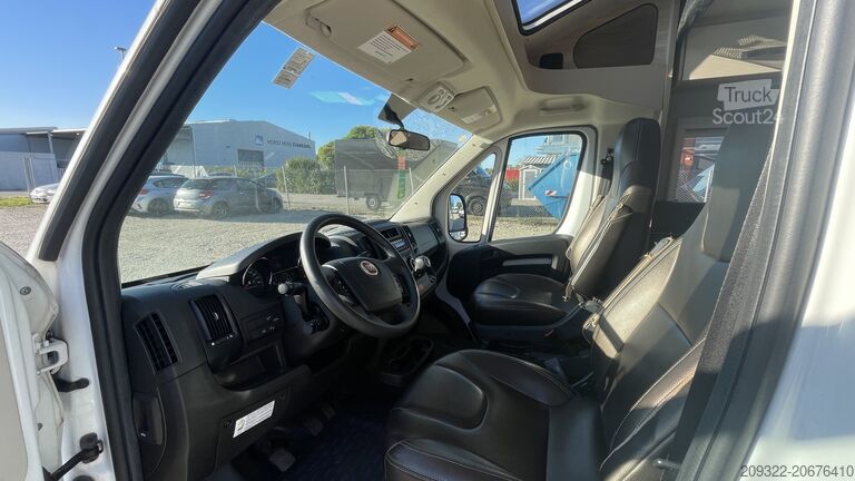 Teilintegriertes Wohnmobil Fiat Ducato Carasuite 650 MF 5 | 5 Posti Letto | Semintegrato
