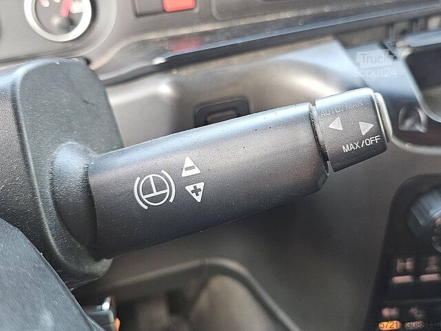 M.A.N. 26.360 TGS 2 TONS TAILLIFT LAST AXLE STEERING 6X2-4 ONLY 272TKM GERMAN TRUCK SIDE OPENING GET MAN 26.360 TGS 2 TONS TAILLIFT LAST AXLE STEERING 6...