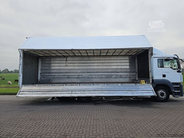 M.A.N. 26.360 TGS 2 TONS TAILLIFT LAST AXLE STEERING 6X2-4 ONLY 272TKM GERMAN TRUCK SIDE OPENING GET MAN 26.360 TGS 2 TONS TAILLIFT LAST AXLE STEERING 6...