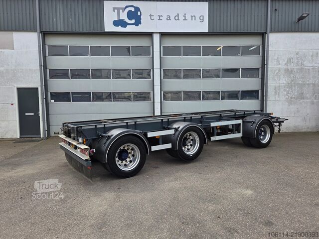 Transport kontenerowy R.A.F. RA. 28 KD 30 ton Kipper aanhanger. Rondaan