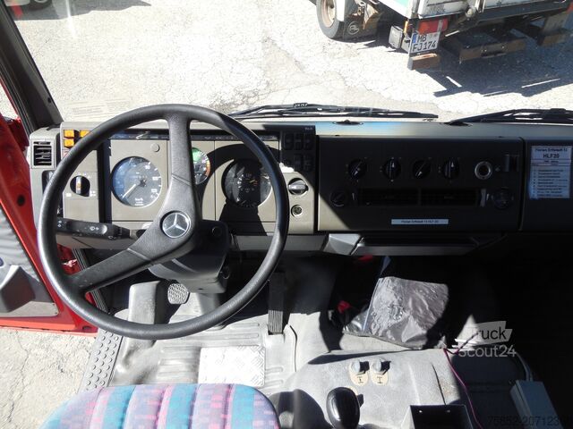 Feuerwehr Löschfahrzeug Mercedes-Benz 1124 AF LF 16 Löschfahrzeug Schlauchhaspel Metz Pumpe Feuerwehr