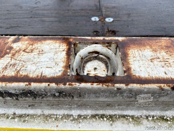 Swap body open Krone Plattform 7,45m mit Steckrungen mittig