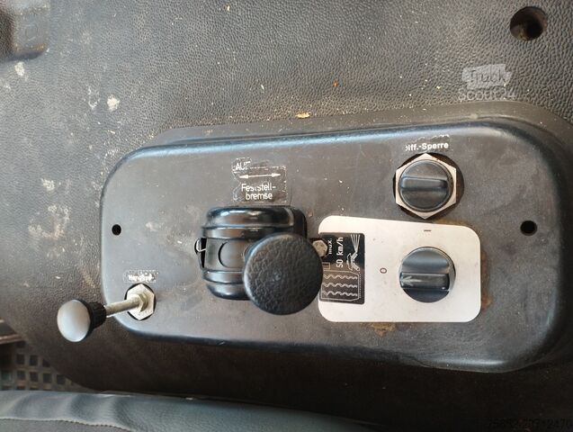 Wóz strażacki Magirus Deutz 140-25 A DLK 23/12 Drehleiter Magirus