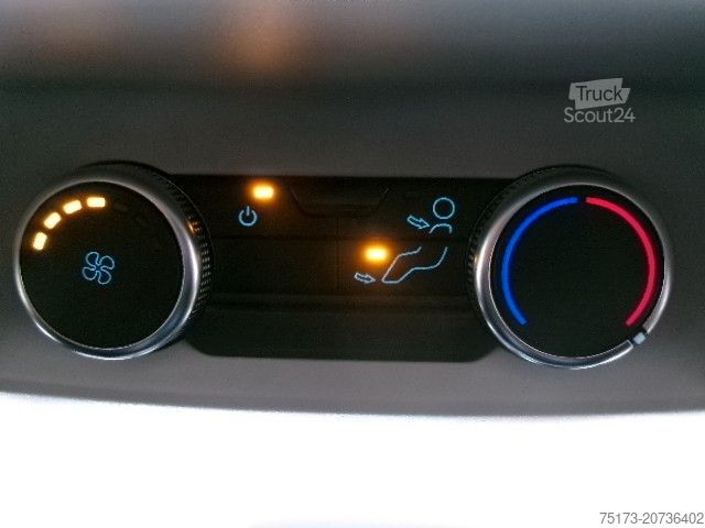 Minibus FORD Transit Custom 320L2 Limited Kombi AT AHK 2xSTür