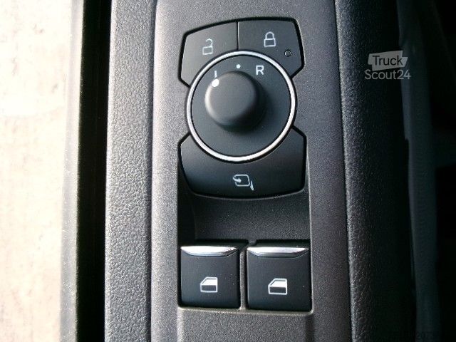 Minibus FORD Transit Custom 320L2 Limited Kombi AT AHK 2xSTür