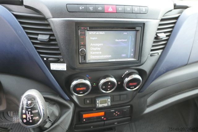 Ван с висока покривка IVECO 35S16 Daily 4x2, 104tkm, Würth Regale, AHK, Navi