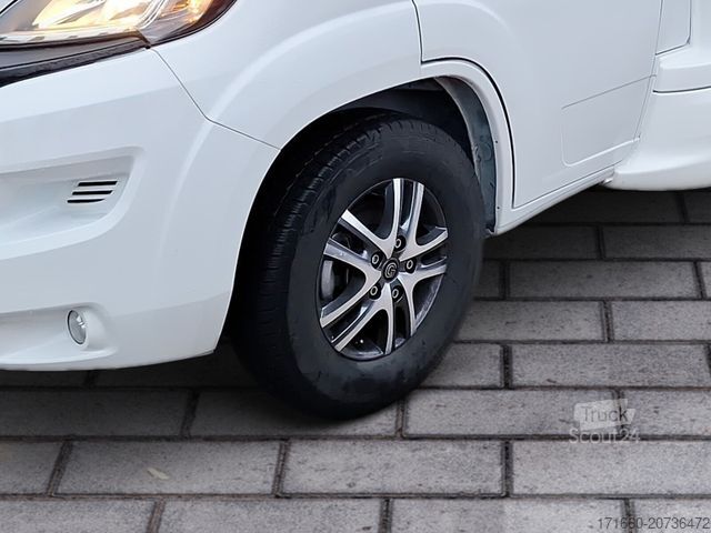 Ημιενσωματωμένο αυτοκινούμενο τροχόσπιτο FORSTER T FT745EB